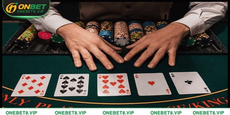 Tìm hiểu luật chơi game bài poker online chi tiết