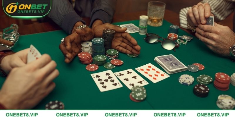 Poker online là trò chơi gì?